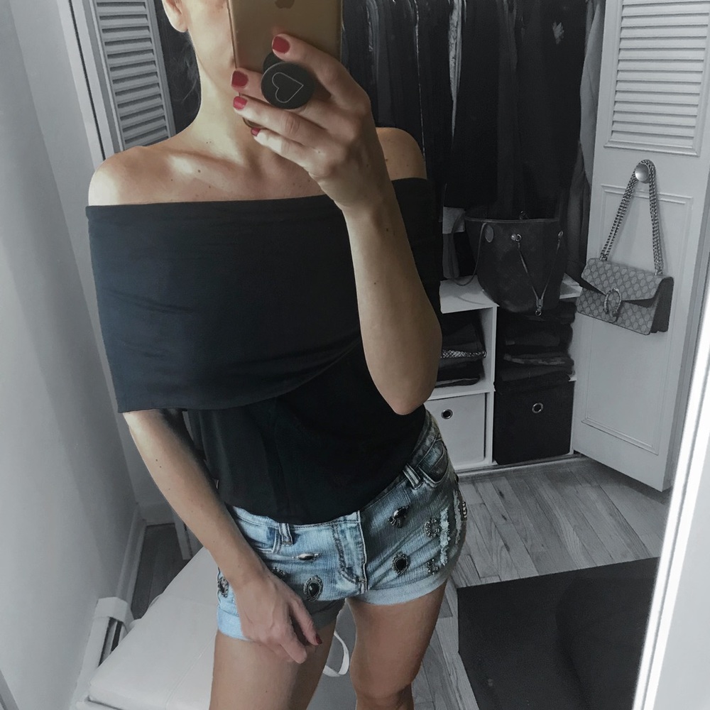 LAST 2✨Off Shoulder Tunic Top in Black